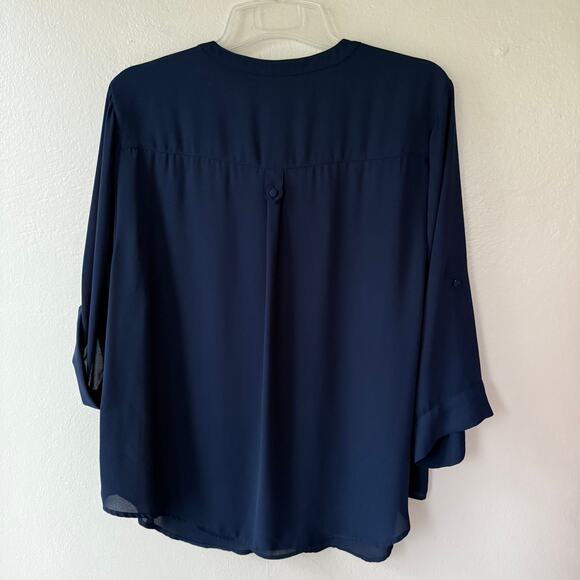 Torrid Harper Size 2X Navy Blue Blouse roll tab sleeves - Picture 6 of 8